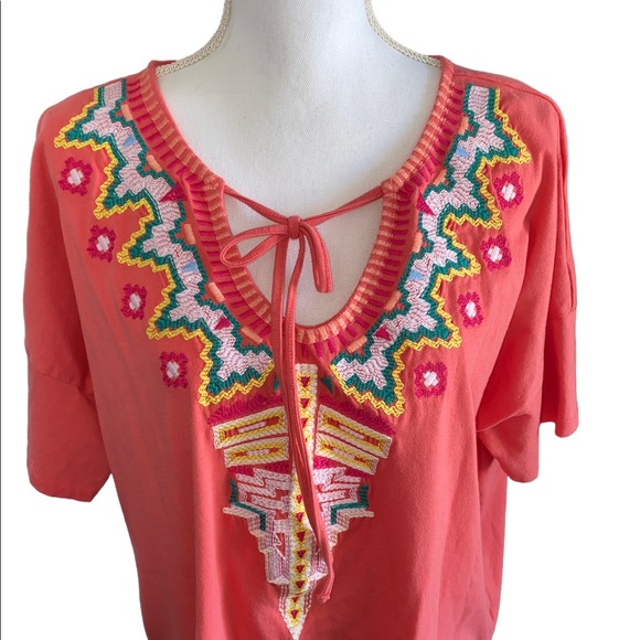 Woman Within| Short sleeve Vneck Tribal Blouse| Pink Short sleeve Top - Picture 4 of 6